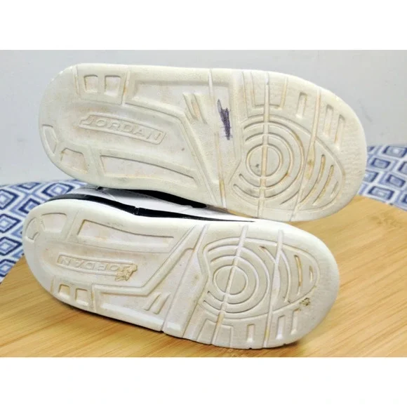 Nike Air Jordan Flight baby / toddler Size US 8C White Sneaker - Picture 6 of 16